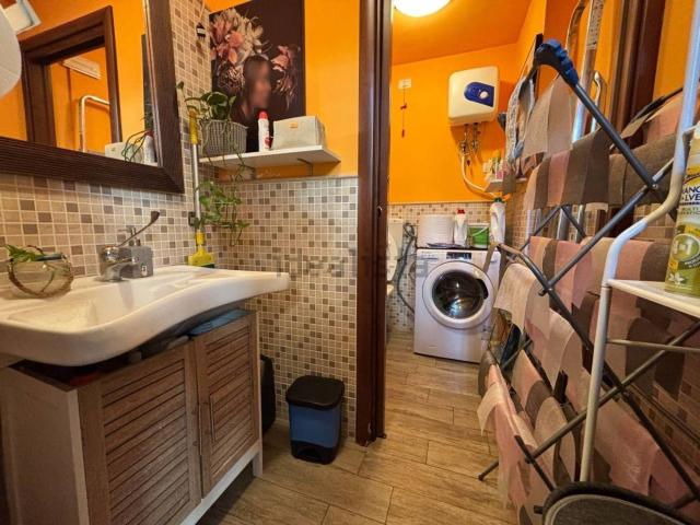Locale in vendita di 51 m² in Via Tana, 19