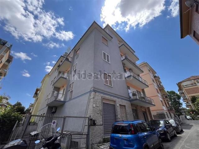 Locale in vendita di 51 m² in Via Concerviano