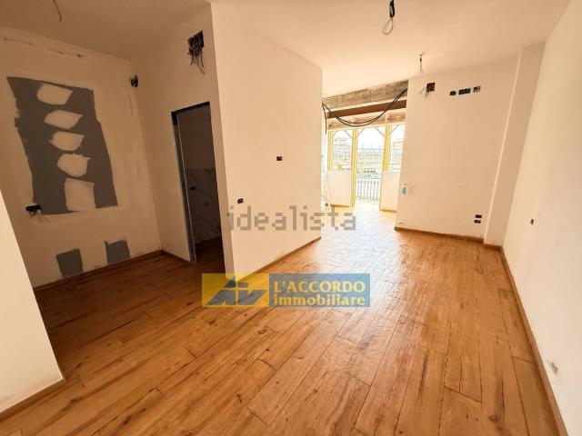 Locale in vendita di 51 m² in Via dei Vestini, 250