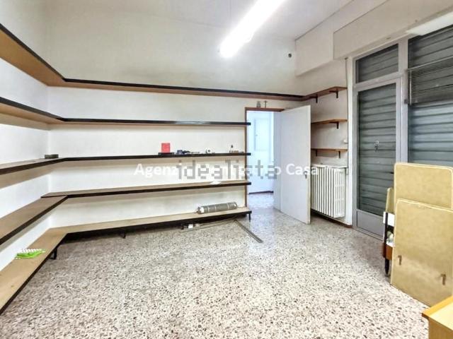 Locale in vendita di 51 m² in Via Roma