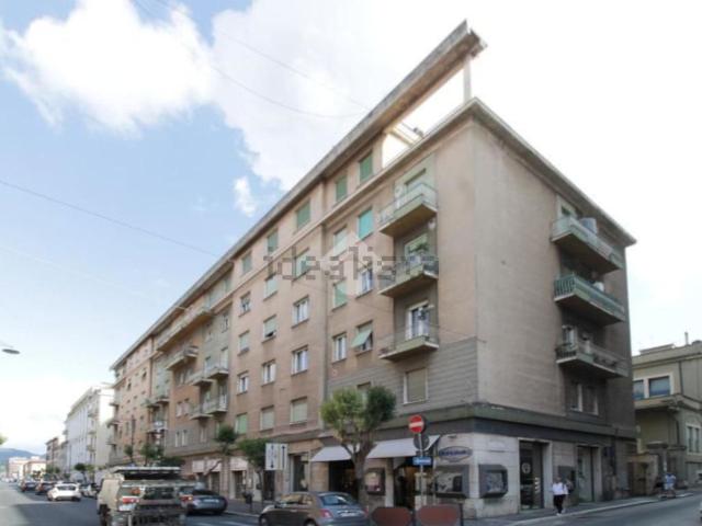 Locale in vendita di 51 m² in Viale Giuseppe Mazzini, 23
