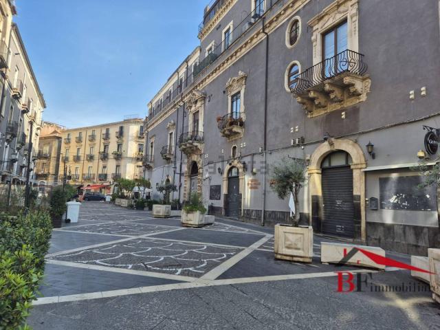 Locale in vendita di 520 m² in Via Michele Rapisardi, 7