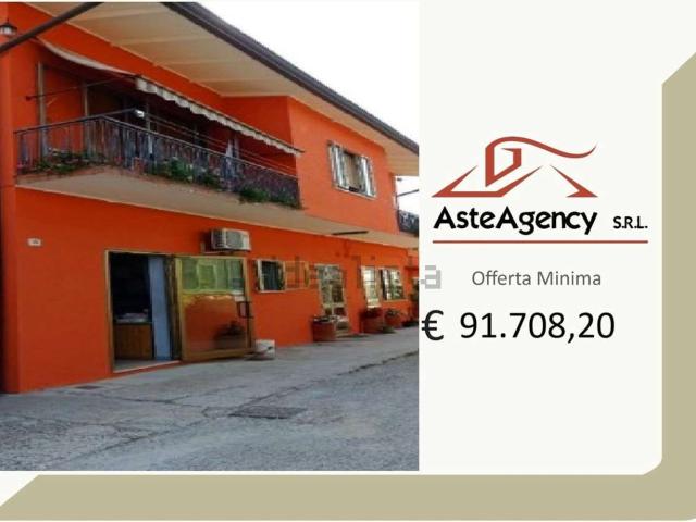 Locale in vendita di 527 m² in Via Alessandro Volta, 10