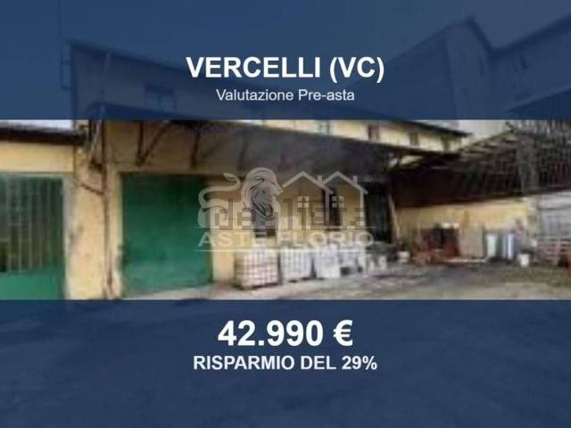 Locale in vendita di 527 m² in Via Vinzaglio, 35