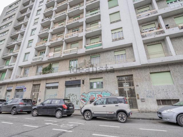 Locale in vendita di 52 m² in Corso Alessandro Tassoni, 47
