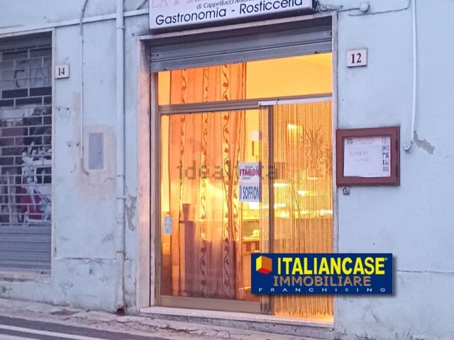 Locale in vendita di 52 m² in Via Trieste, 12