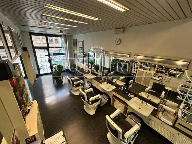 Locale in vendita di 52 m² in Via Fabio Filzi, 45