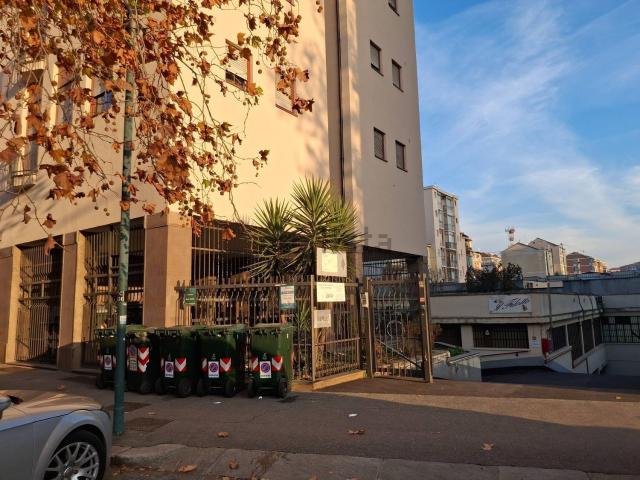 Locale in vendita di 530 m² in Corso Enrico Tazzoli, 170
