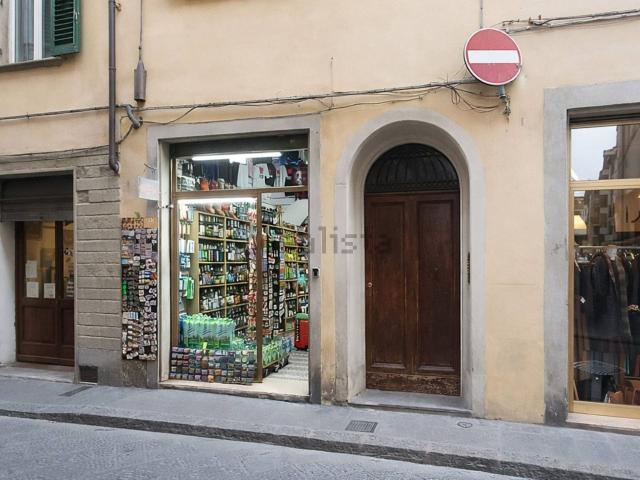 Locale in vendita di 57 m² in Borgo Pinti