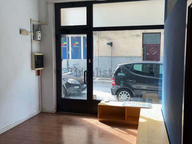 Locale in vendita di 57 m² in Largo dell&apos  Arena