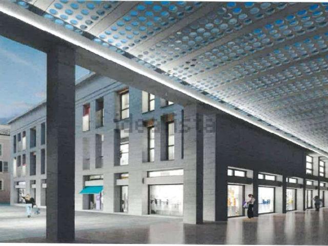 Locale in vendita di 540 m² in Piazza della Vittoria