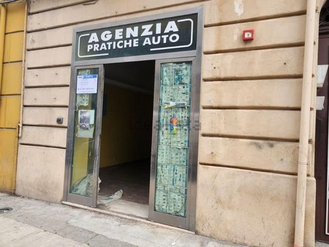 Locale in vendita di 54 m² in Corso Tukory, 224
