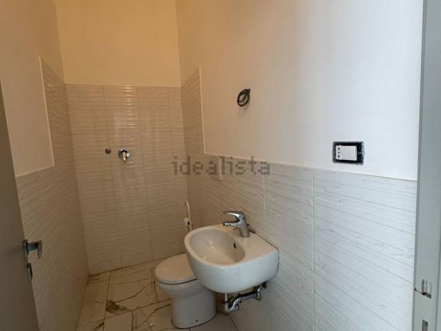 Locale in vendita di 54 m² in Via Tommaso Salvadori