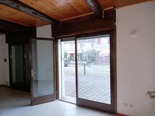 Locale in vendita di 54 m² in Via XX Settembre
