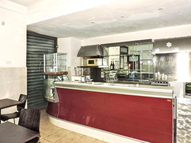 Locale in vendita di 54 m² in Via Giuseppe Malinverni
