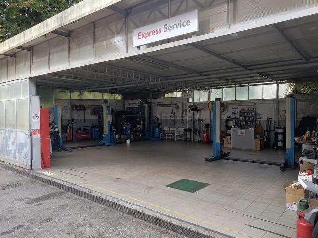 Locale in vendita di 550 m² in Via Sant&apos Anna