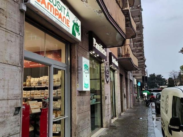 Locale in vendita di 55 m² in Piazza D&apos Armi