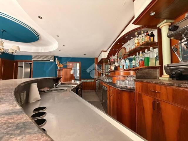 Locale in vendita di 55 m² in Via Torino, 45