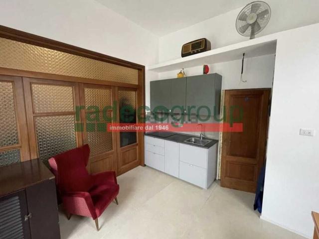Locale in vendita di 55 m² in Via del Littorale, 232