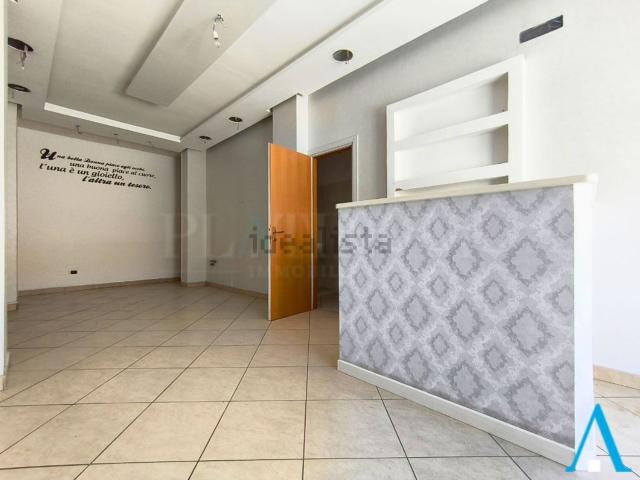 Locale in vendita di 55 m² in Via della Rotonda, 23