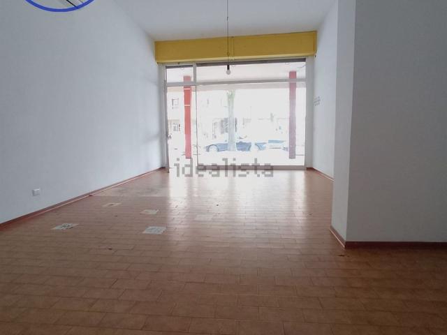Locale in vendita di 55 m² in Via Don Lorenzo Milani, 5