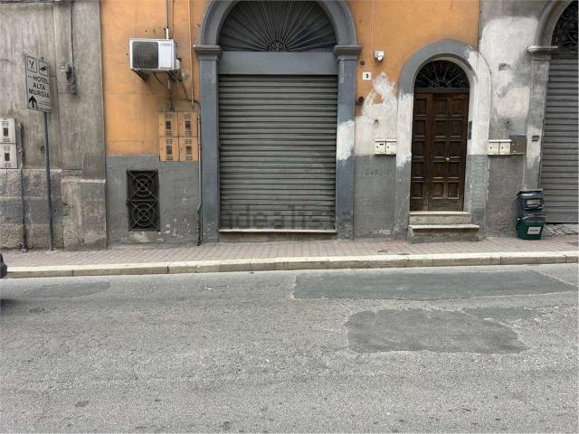 Locale in vendita di 55 m² in Via Giuseppe Garibaldi, 5