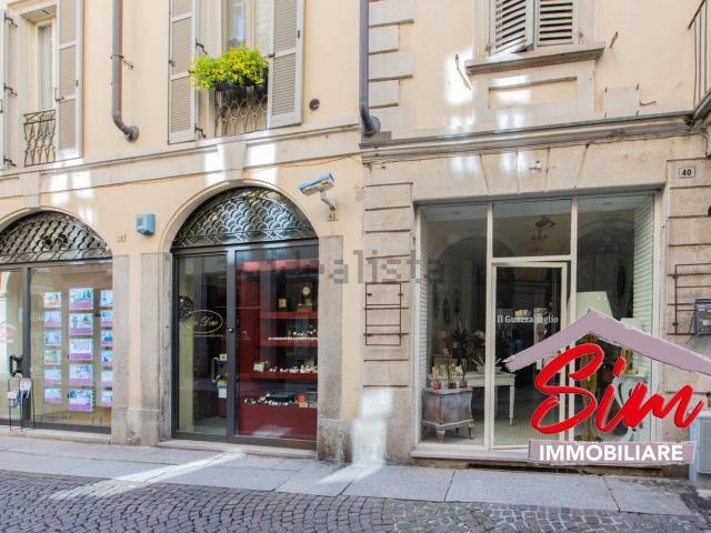 Locale in vendita di 55 m² in Via Giuseppe Prina