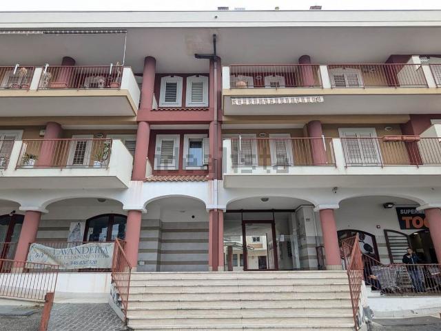 Locale in vendita di 55 m² in Via IV Novembre