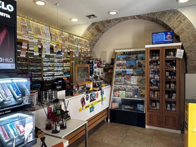 Locale in vendita di 55 m² in Via Labicana, 66