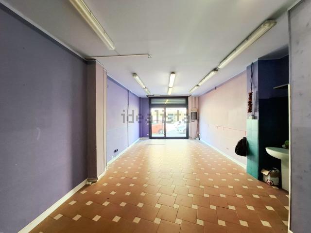Locale in vendita di 55 m² in Via Lunga