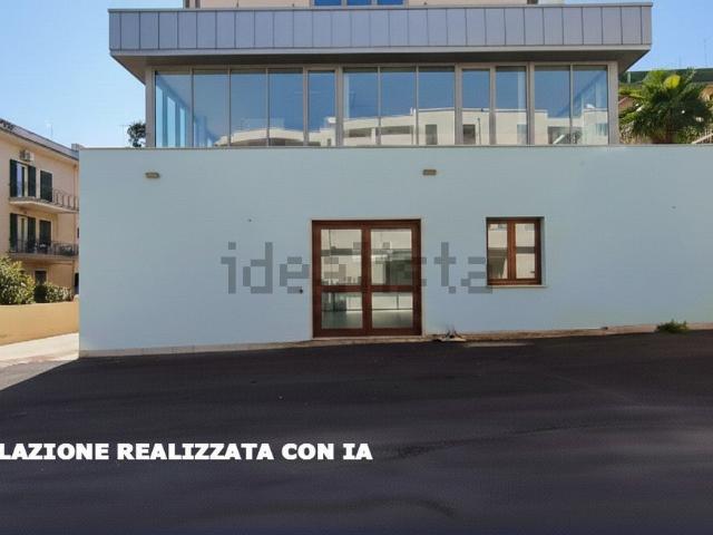 Locale in vendita di 55 m² in Via Nazionale dei Trulli, 145