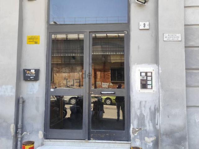 Locale in vendita di 55 m² in Via Pier delle Vigne, 9