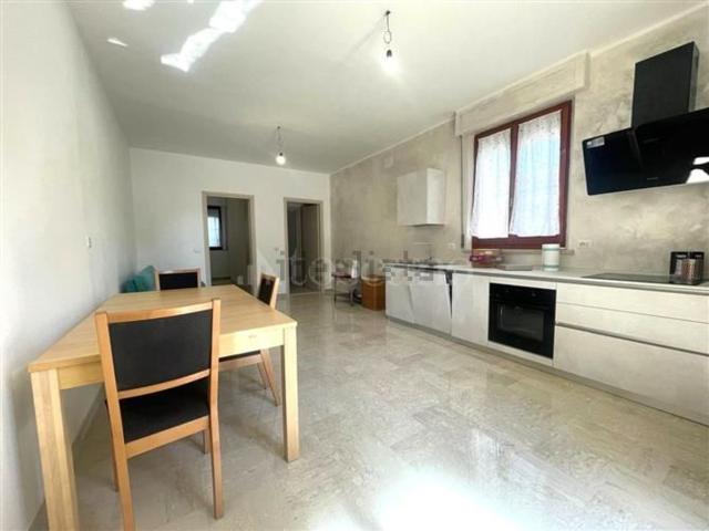 Locale in vendita di 55 m² in Via Po