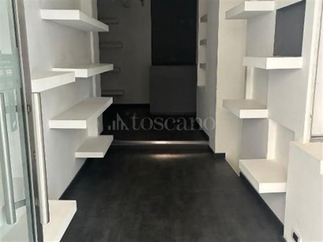 Locale in vendita di 55 m² in Via Pretoria