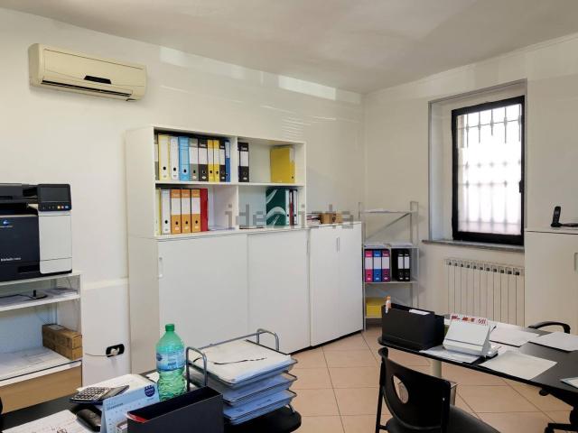 Locale in vendita di 55 m² in Via San Giulio, 3