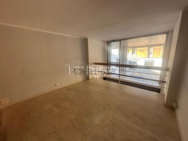 Locale in vendita di 55 m² in Via San Rocco, 28