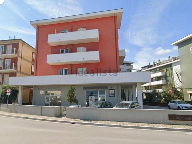 Locale in vendita di 55 m² in Viale Francesco Paolo Tosti, 168