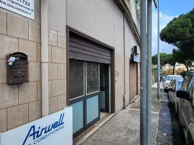 Locale in vendita di 55 m² in Viale Italia, 133