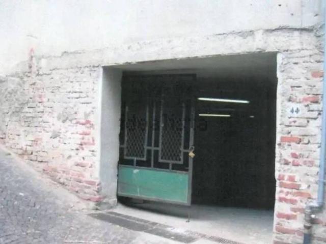 Locale in vendita di 563 m² in Via Della Croce, 46