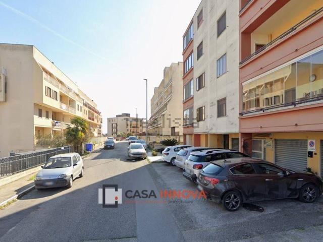 Locale in vendita di 56 m² in Via Edmondo de Amicis