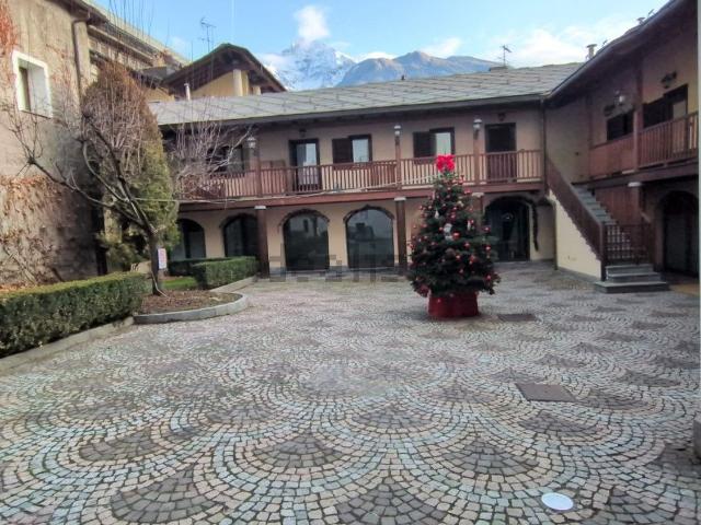 Locale in vendita di 56 m² in Via Édouard Aubert, 15