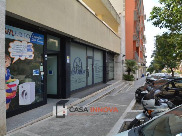 Locale in vendita di 56 m² in Via Nazionale, 21