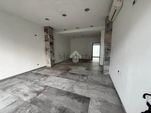 Locale in vendita di 56 m² in Viale della Repubblica, 70