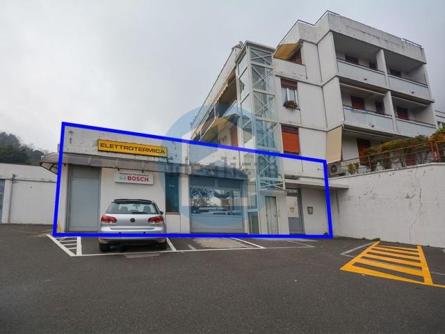 Locale in vendita di 570 m² in Via Colture