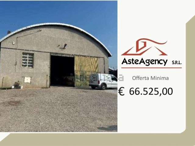 Locale in vendita di 576 m² in Via Frescadella