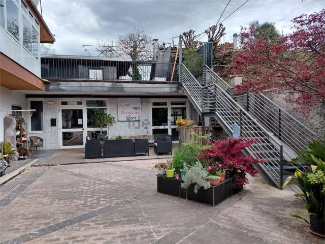 Locale in vendita di 580 m² in Via Brigata Casale, 32