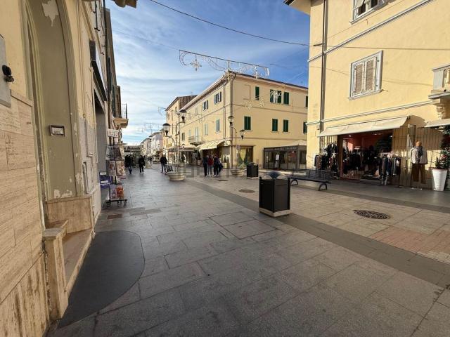 Locale in vendita di 58 m² in Via Vittorio Emanuele II, 124