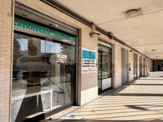 Locale in vendita di 58 m² in Via Zagabria