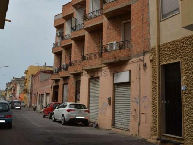 Locale in vendita di 58 m² in Via Antonio Argiolas, 96
