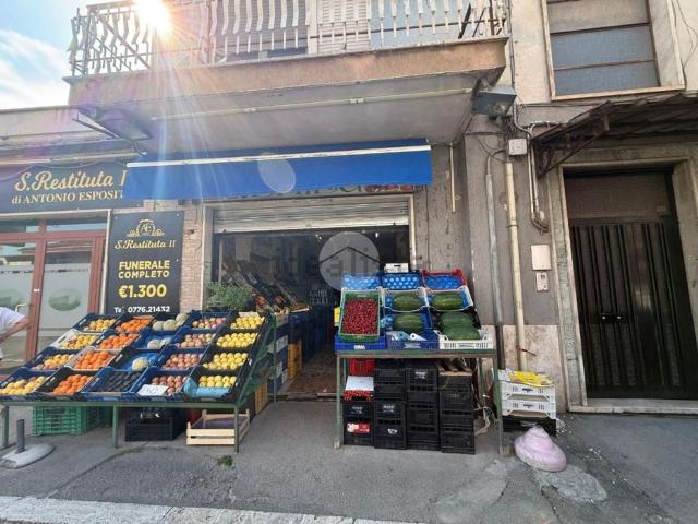 Locale in vendita di 58 m² in Via Gaetano di Biasio
